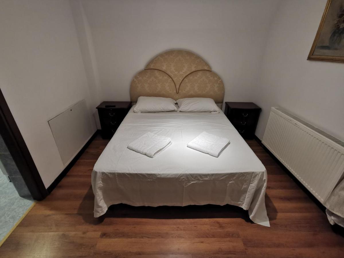 Vila Deal Săcele Eksteriør bilde