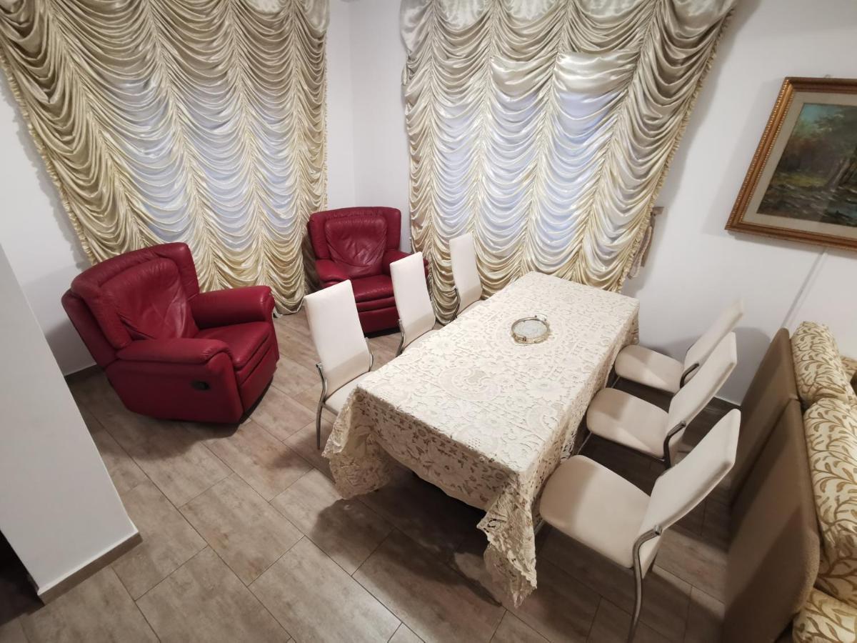 Vila Deal Săcele Eksteriør bilde