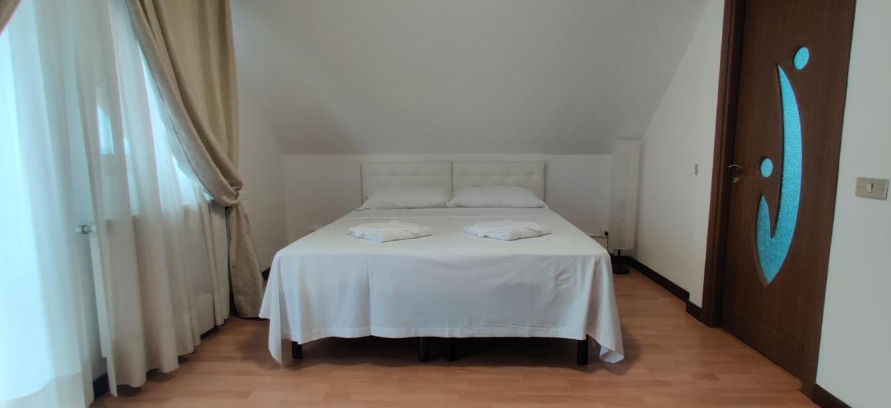 Vila Deal Săcele Eksteriør bilde